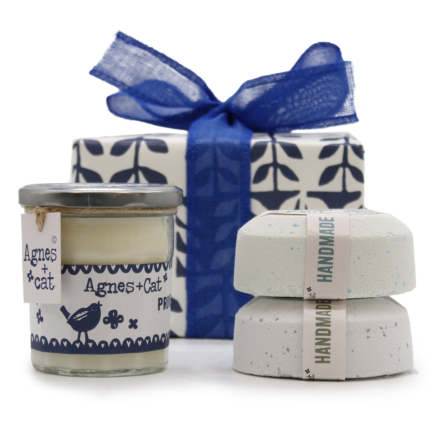 Geschenkbox - Parma Violet (Kerze) + Seasalt & Moss und Dolly Blue (Sprudel)