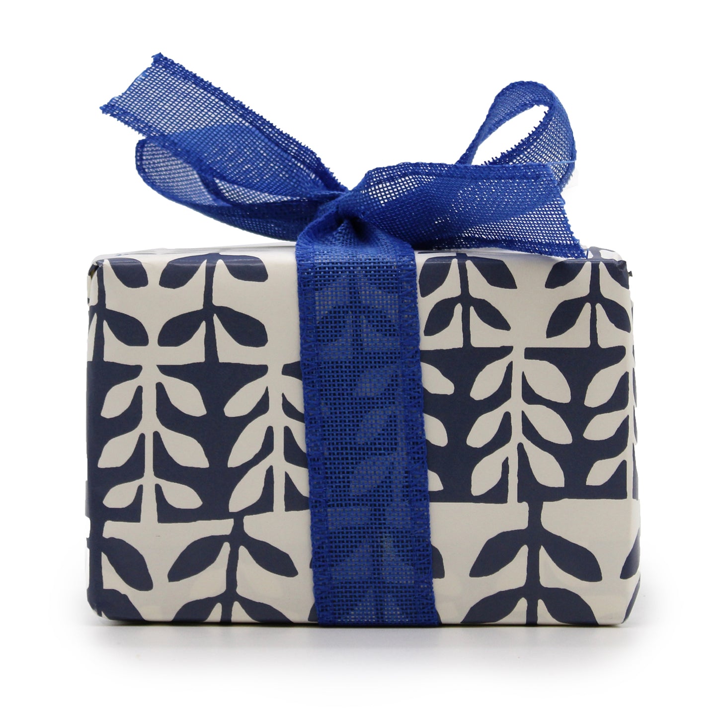 Geschenkbox - Parma Violet (Kerze) + Seasalt & Moss und Dolly Blue (Sprudel)