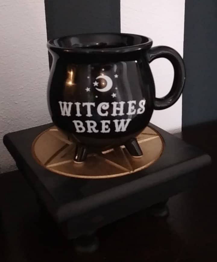 Witches Brew Kessel Tasse