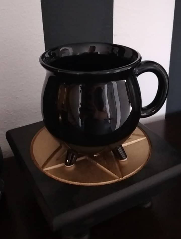 Kesseltasse schwarz Cauldron